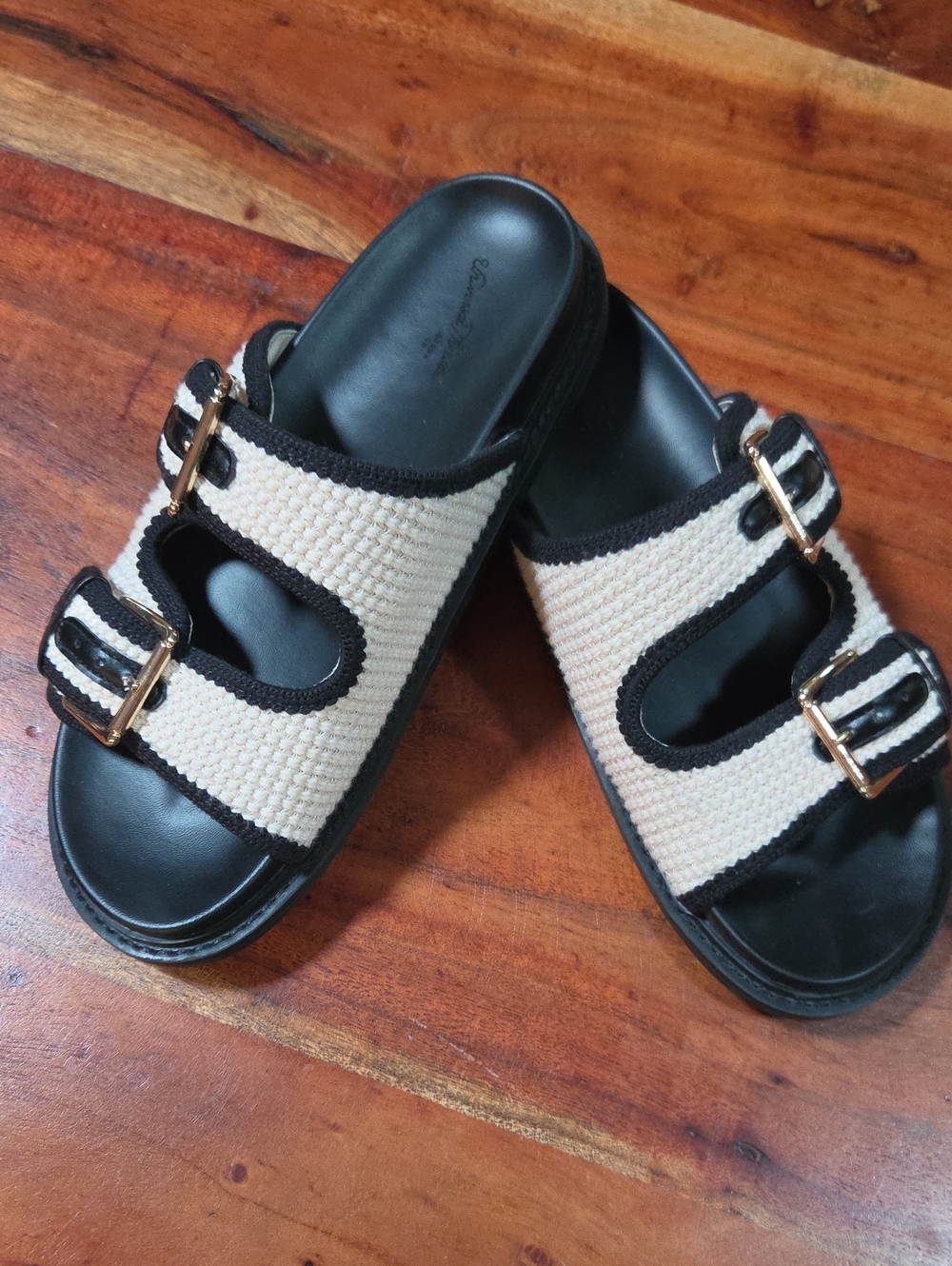Universal Thread Beige and Black Slide Sandals with Gold Buckles